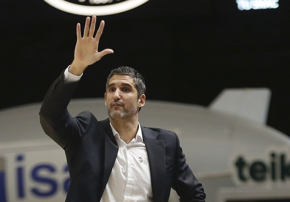 Rubén Burgos: 
