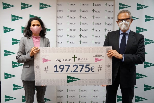 El Corte Inglés entrega 197.275 euros a la AECC para su nuevo proyecto de investigación en cáncer de mama
