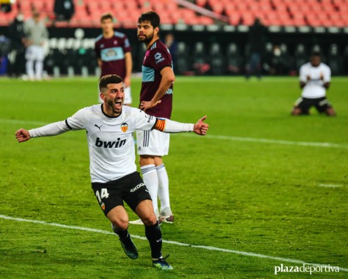 El Valencia suma dos triunfos sin recibir gol en Mestalla 13 meses después