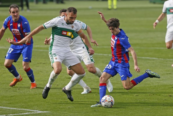 Gonzalo Verdú y 'Tete' Morente valoran el triunfo y recuerdan que el equipo no está muerto
