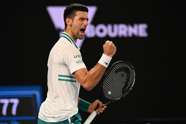 Djokovic arrasa a Medvedev y conquista su decimoctavo Grand Slam en Australia
