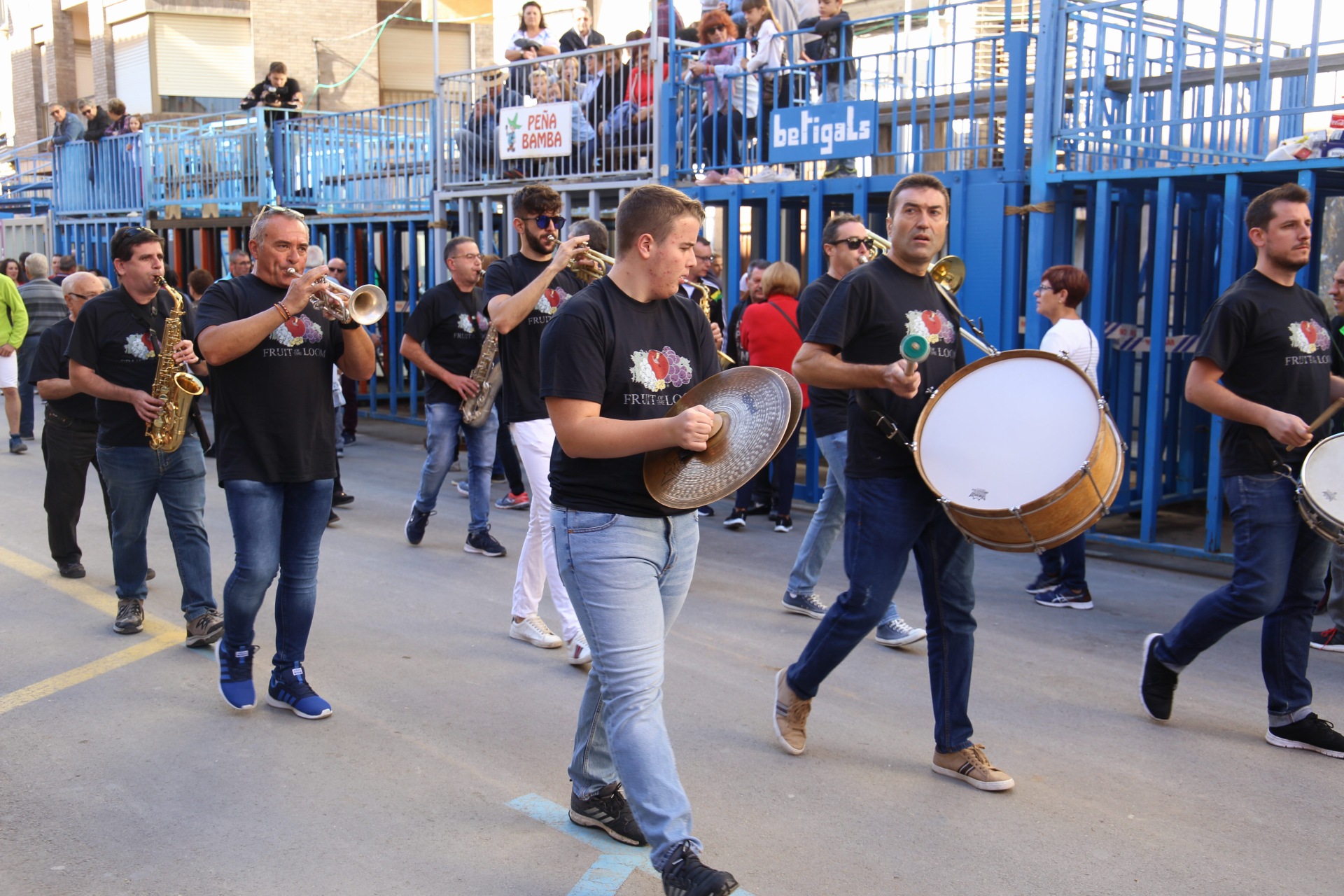 Onda destina 58.600 euros a la Federación de Barrios en Fiestas para mejorar sus infraestructuras 