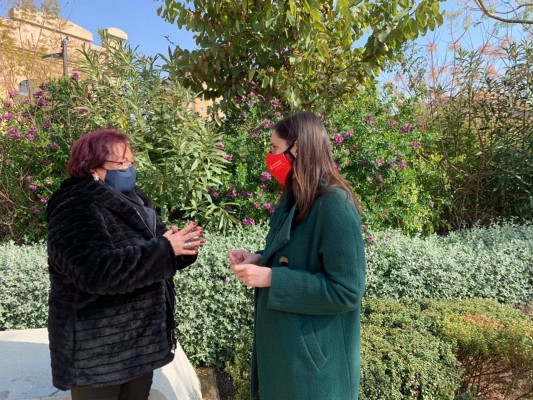 València reparte 3.500 mascarillas reutilizables a través de la Federación de Vecinos