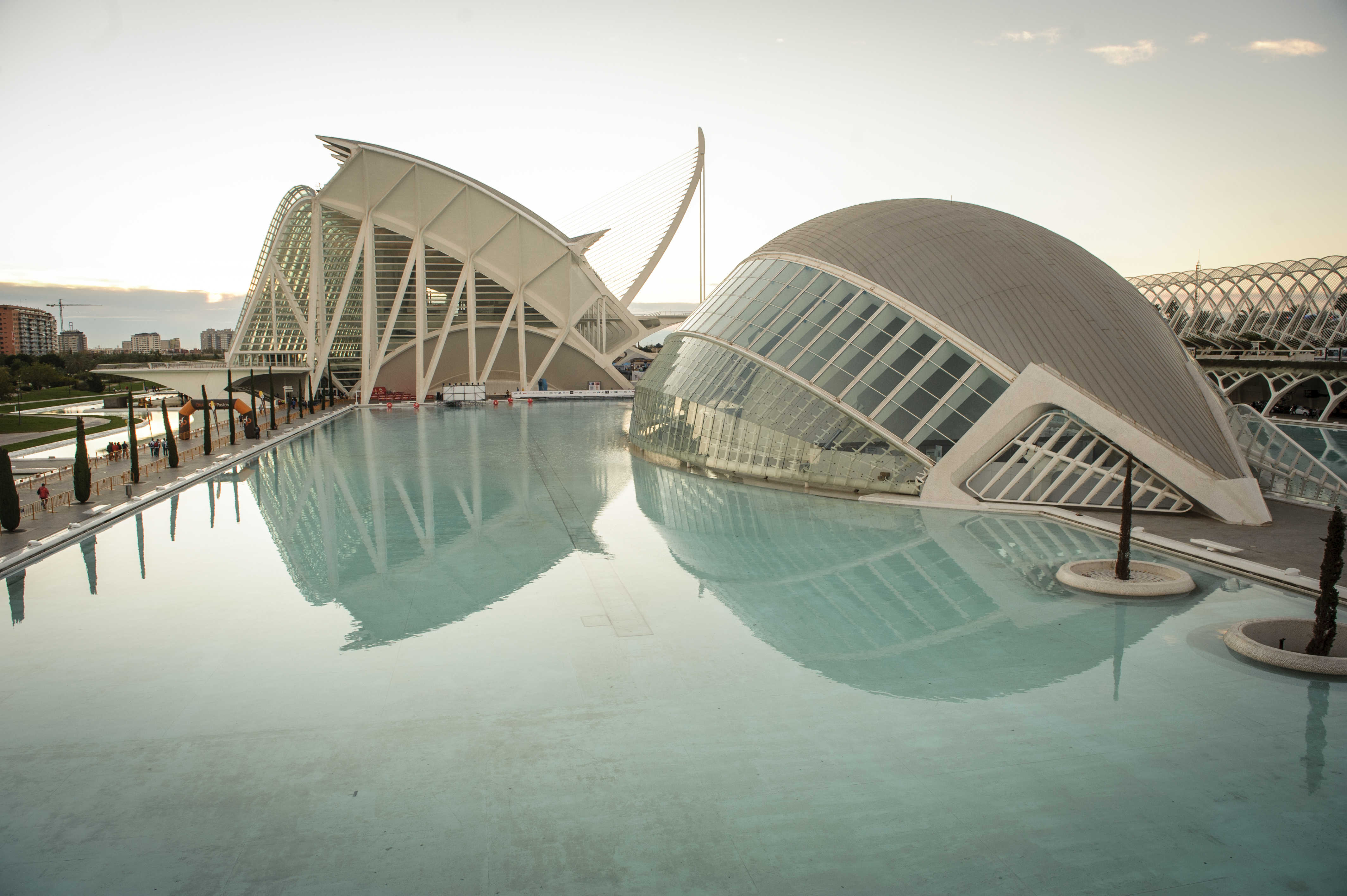 Cacsa, IFA y la Ciudad de la Luz serán espacios de vacunación masiva