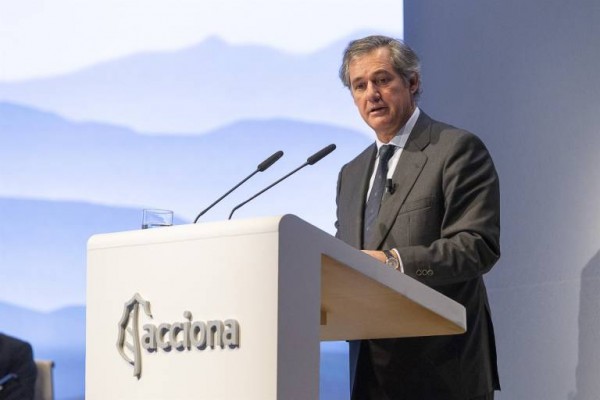 Acciona pone rumbo a máximos históricos en bolsa, con su único bajista en pleno repliegue