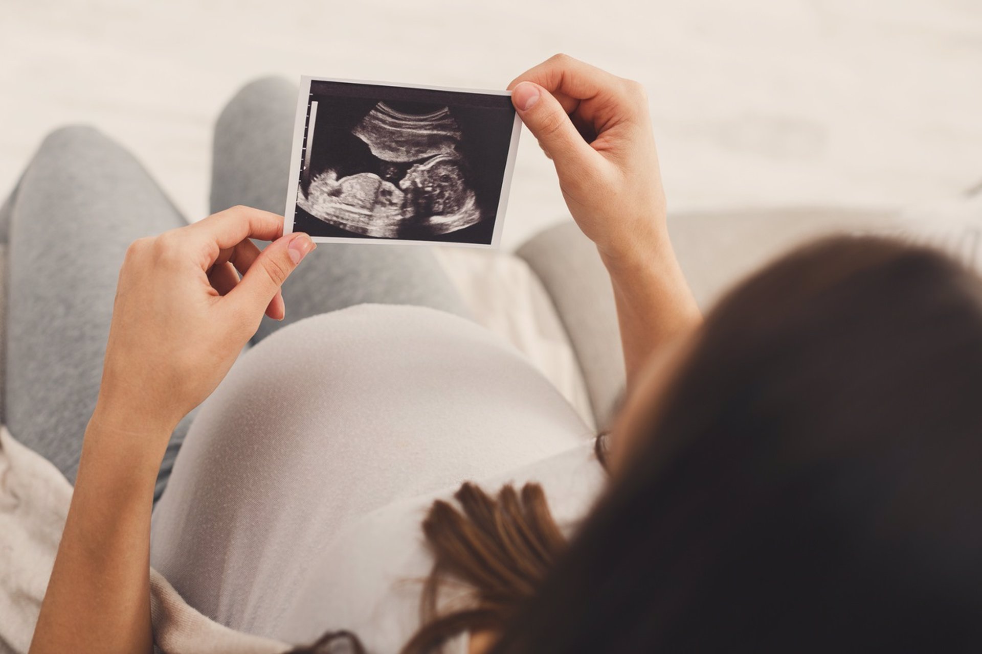 La salud cardiaca durante el embarazo impacta en la salud de su hijo en la adolescencia
