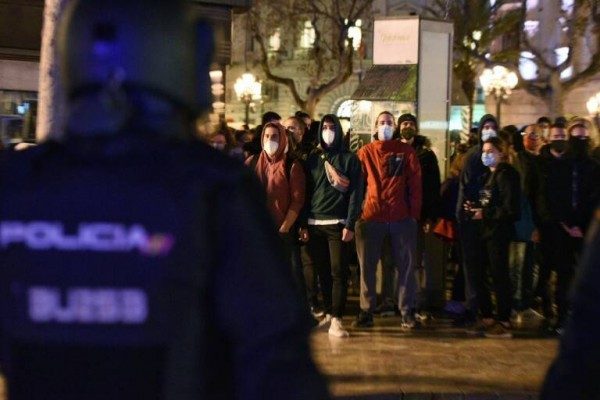 Arde la calle (al servicio de Vox)
