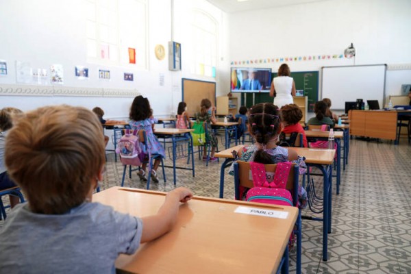 STERM pide que se aplacen las oposiciones y se garantice la vacunación de los docentes de más de 55 años