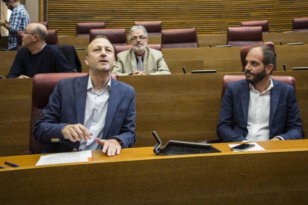 Los ex de Cs y el grupo de Marí, juntos pero no revueltos... al menos de momento
