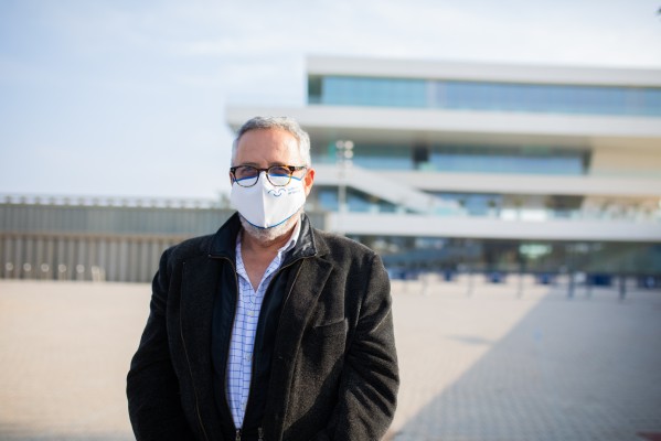 La Marina debe ser tan atractiva que a alguien de Requena o Castellón no le resulte extraño venir