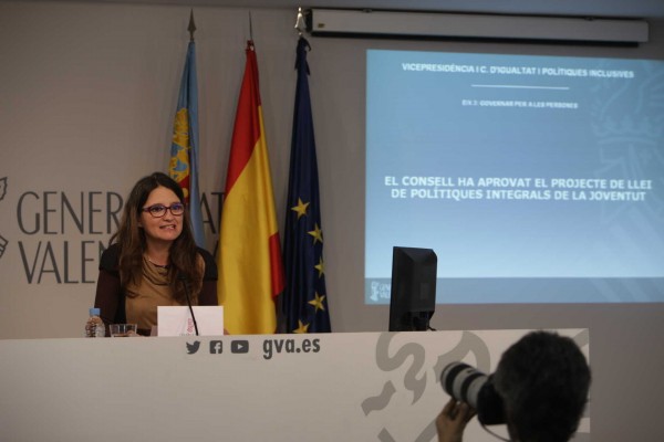 Oltra dice que Emaus es un caso de 