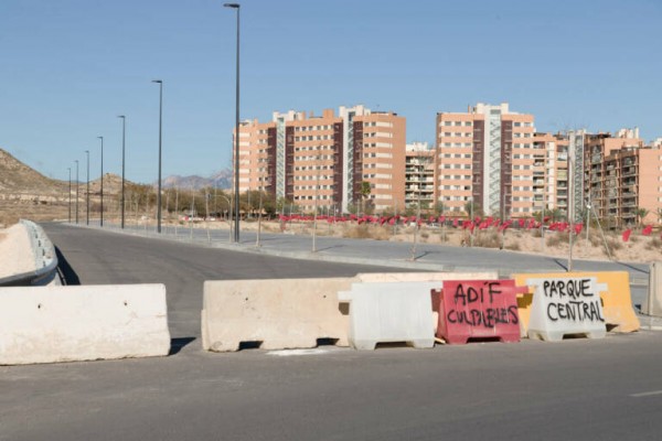 Alicante abre el nuevo tramo de la Vía Parque tras más de seis meses de retrasos