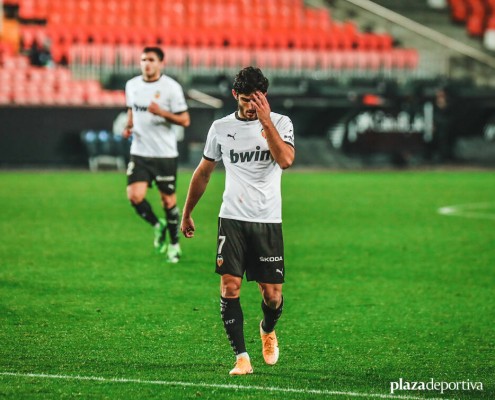 Guedes almuerza con Lim