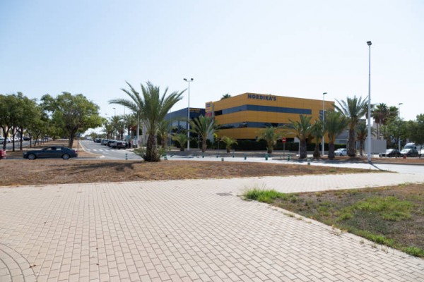 La ilicitana This Target se consolida con un repunte de peticiones para aumentar las ventas online 