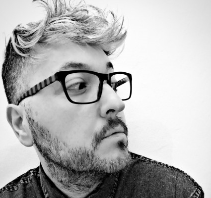 El valenciano Daniel Llorach busca 