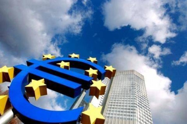 El euríbor cierra abril con un nuevo mínimo, en torno al -0,121 %