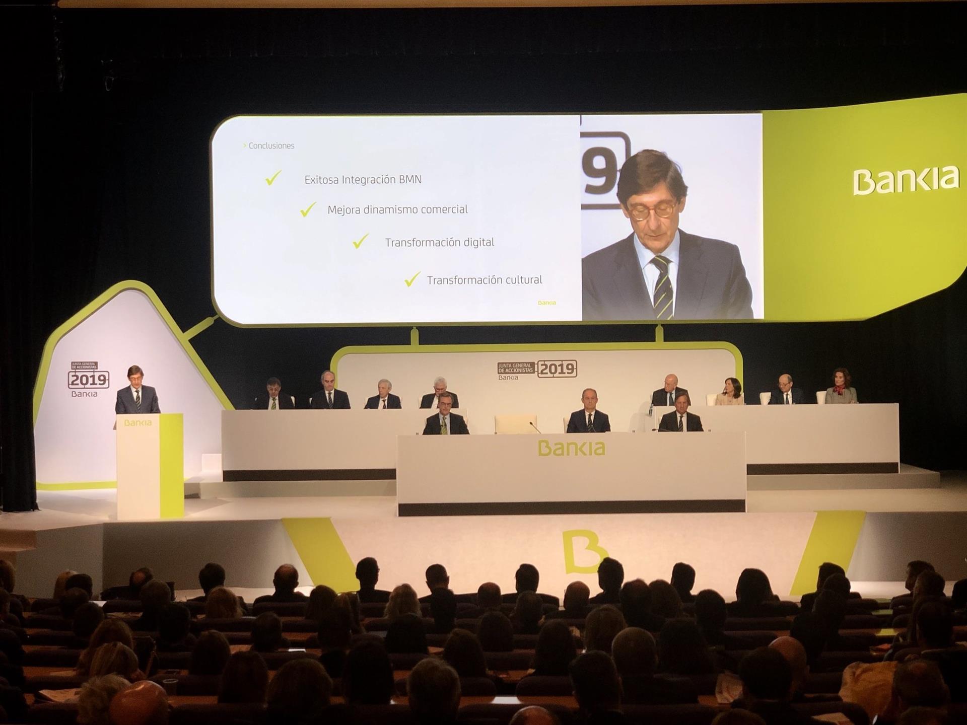 Bankia convoca su junta general para el 23 de marzo, que se anulará si se cierra la fusión antes