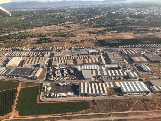 Los parques empresariales valencianos contraen su facturación un 12% y su plantilla un 7%