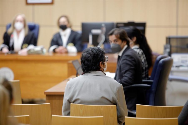 La Fiscalía pide la agravante por superioridad para el exmarido de Oltra por abusos a una menor 