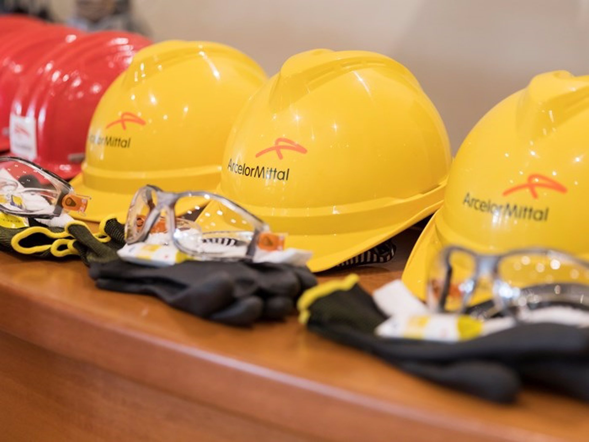 ArcelorMittal lanza un programa de recompra de acciones por más de 1.000 millones