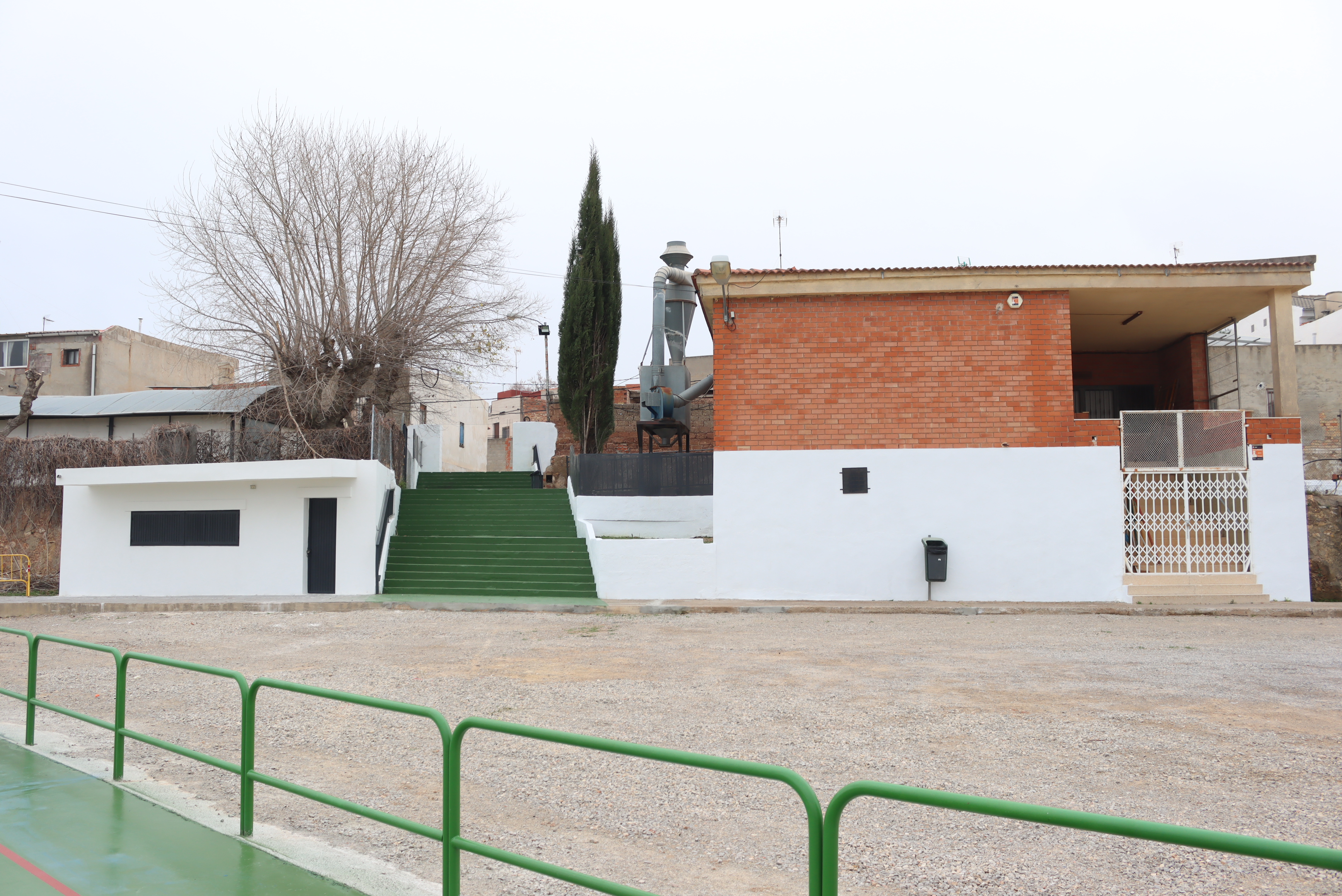 Onda finaliza la remodelación de la pista deportiva de Monteblanco