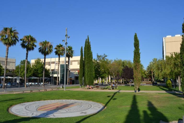 Transacciones y comunicaciones con sello valenciano a prueba de ataques de ordenadores cuánticos