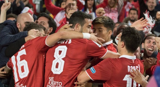 El Sevilla, obligado a ganar en Málaga para mantener el pulso con el Atlético