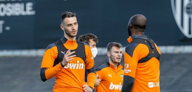 Ferro debuta ante Benzema