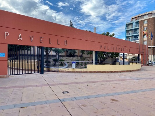 El Campello ofrece a Sanitat sus edificios públicos para acelerar el proceso de vacunación