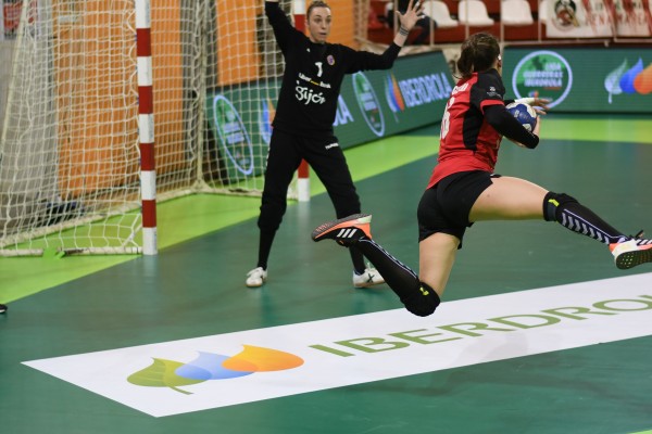 Empate trepidante entre Morvedre y Liberbank