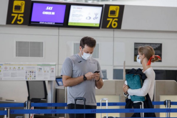 La caída de pasajeros en Alicante-Elche y València roza el 90 % en enero