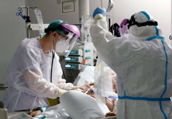El año que lo cambió todo: 5.887 muertes por covid en la Comunitat y 64.747 en España en 365 días