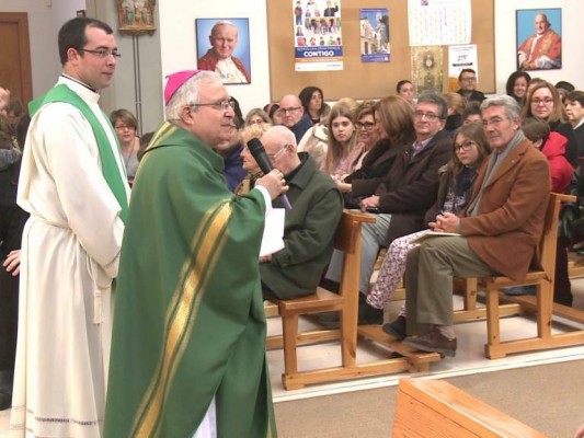 La hermana y el cuñado del obispo de Orihuela también recibieron la vacuna de la covid