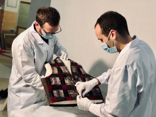 'Átate los machos', una exposición sobre indumentaria popular masculina