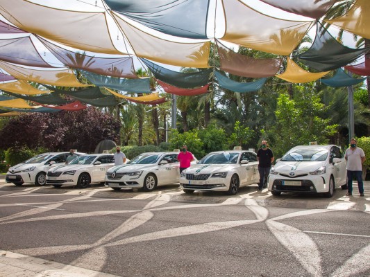 El alcalde de Elche reunirá la semana que viene con el sector del taxi para complementar ayudas autonómicas
