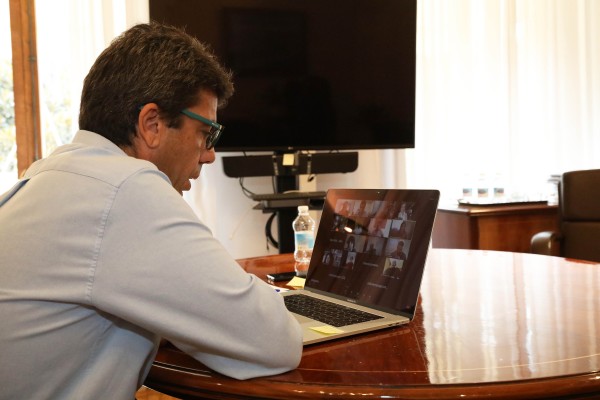 La Diputación de Alicante impulsará un plan global de reactivación de la hostelería y el ocio