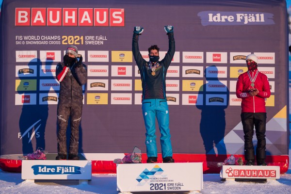  Oro histórico para Lucas Eguibar en los Mundiales de Snowboardcross en Idre Fjäll