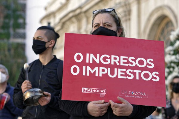 Los hosteleros invocan derecho al trabajo y trato desigual en su recurso judicial para la reapertura