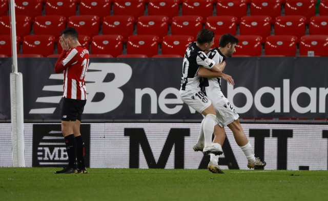 El Levante cumple y saca un empate valioso de San Mamés 