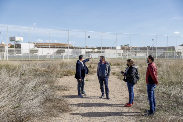L’Alfàs va a construir un campo de fútbol 8 de césped artificial en l’Albir
