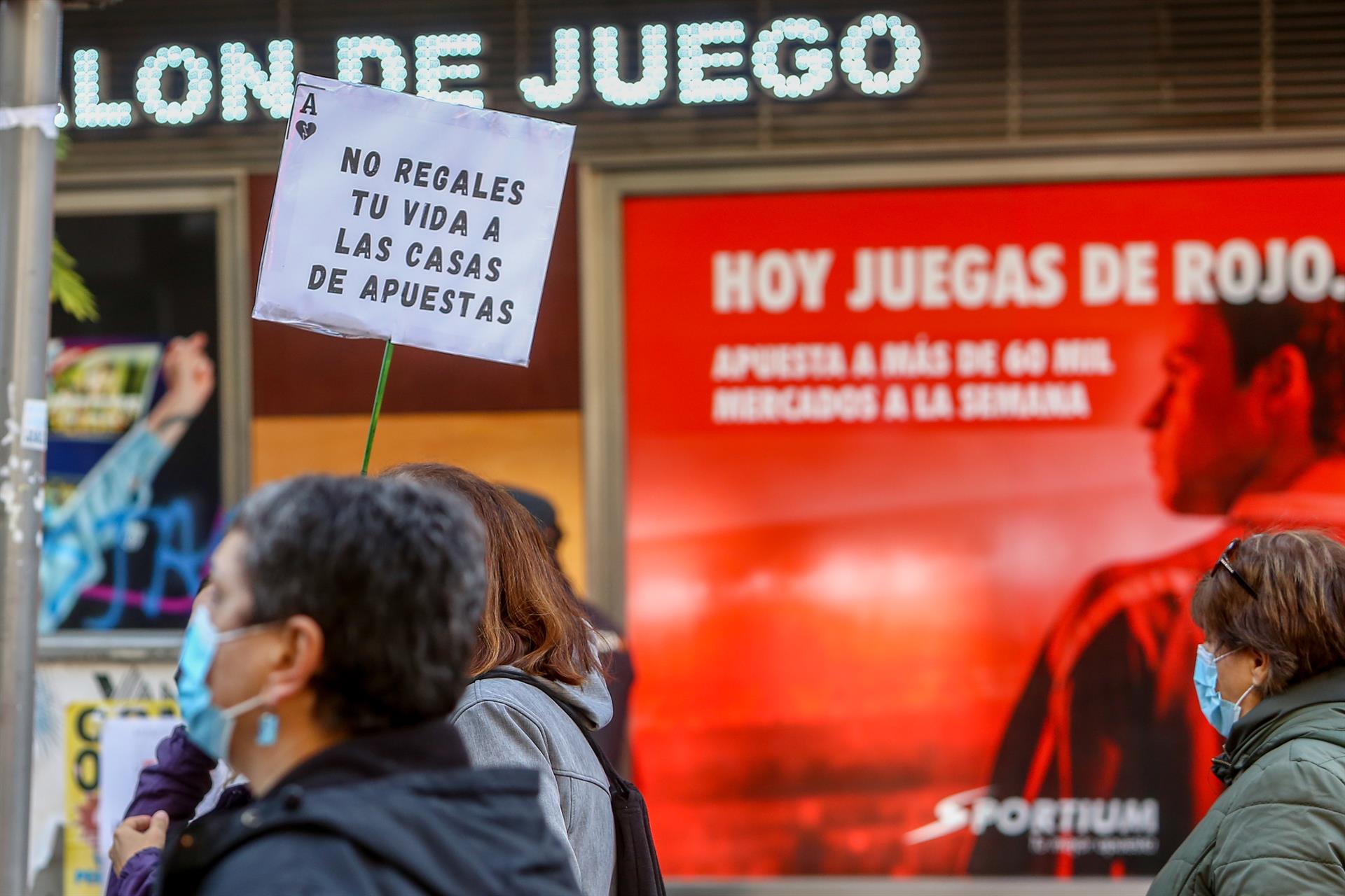Los trabajadores de salones de juego piden a Puig que ponga fin a la persecución del sector