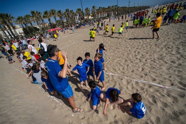 Abierto el plazo de inscripción para las Escoles esportives d’estiu 2017 de la FDM Valencia