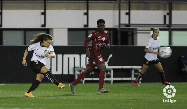 Candela apura para subrayar el triunfo del Valencia