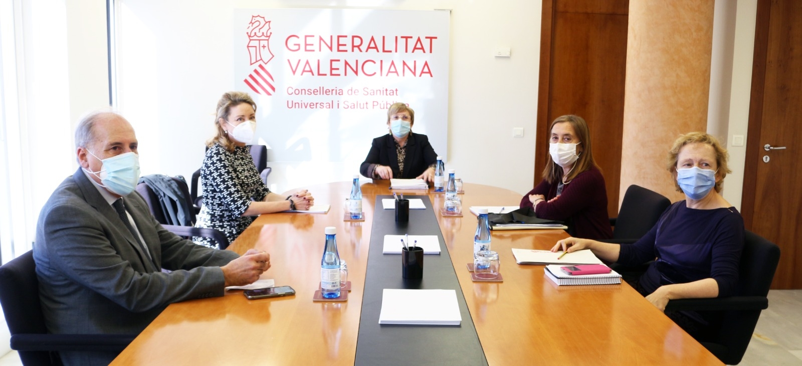 El Colegio de Médicos de Valencia será punto de vacunación para el personal médico privado