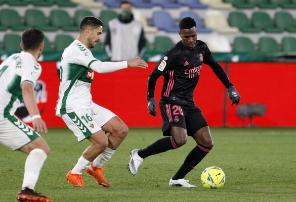 Fidel Chaves y Nino están casi descartados para el partido de Vigo