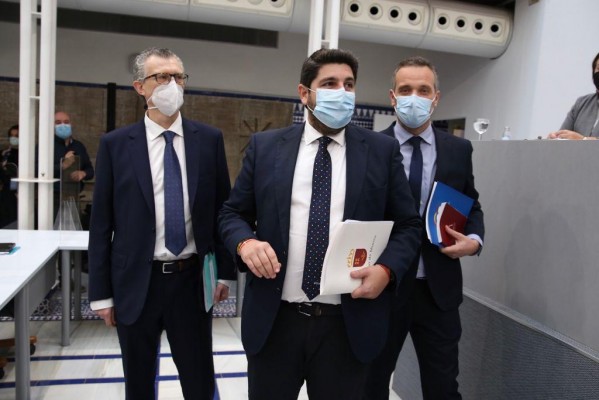 Salud realizará cribados masivos en la Región con una máquina que hará 6.000 PCR al día