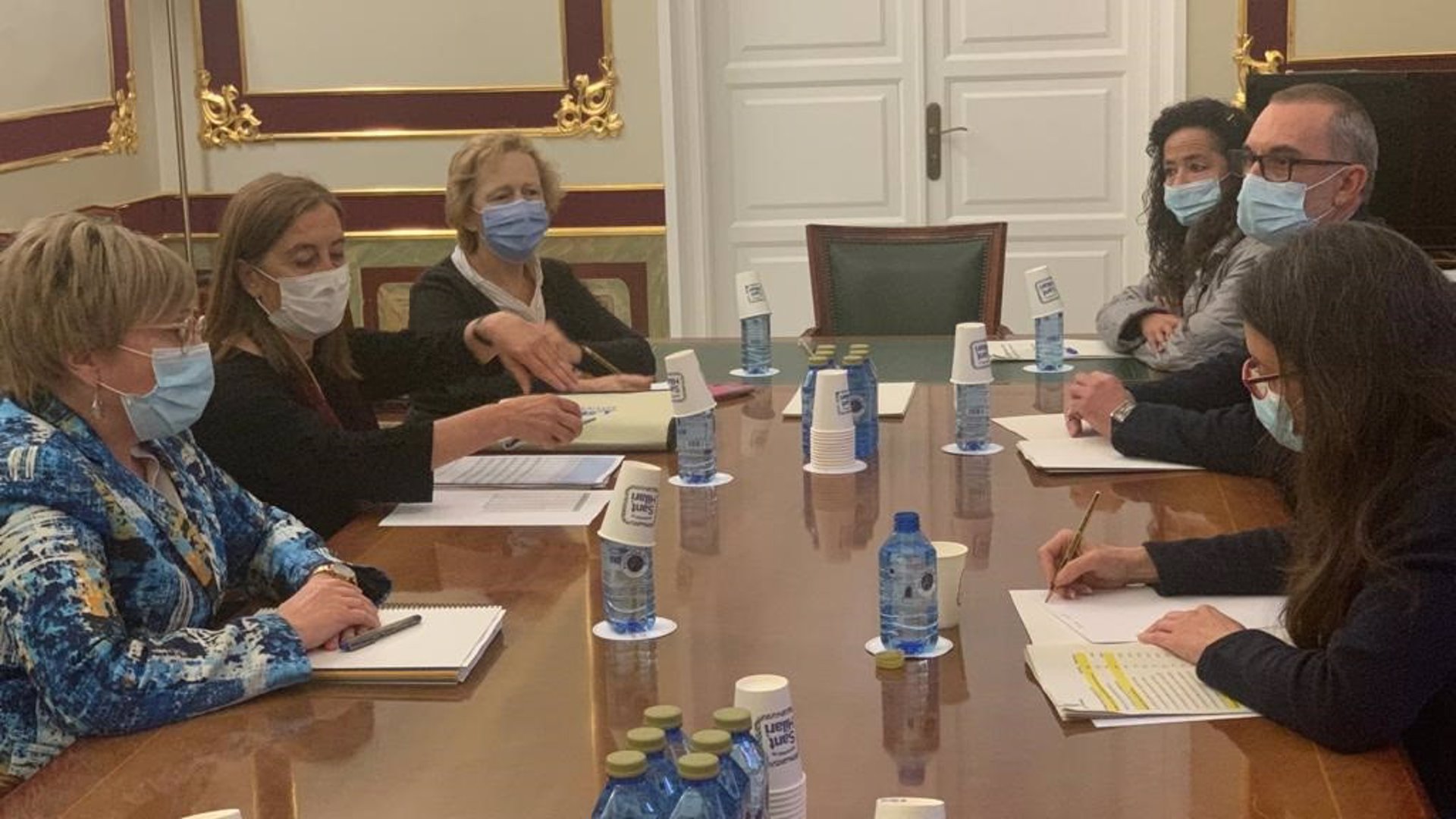 Cerca de 30.000 personas de residencias de la Comunitat están vacunadas contra la covid-19