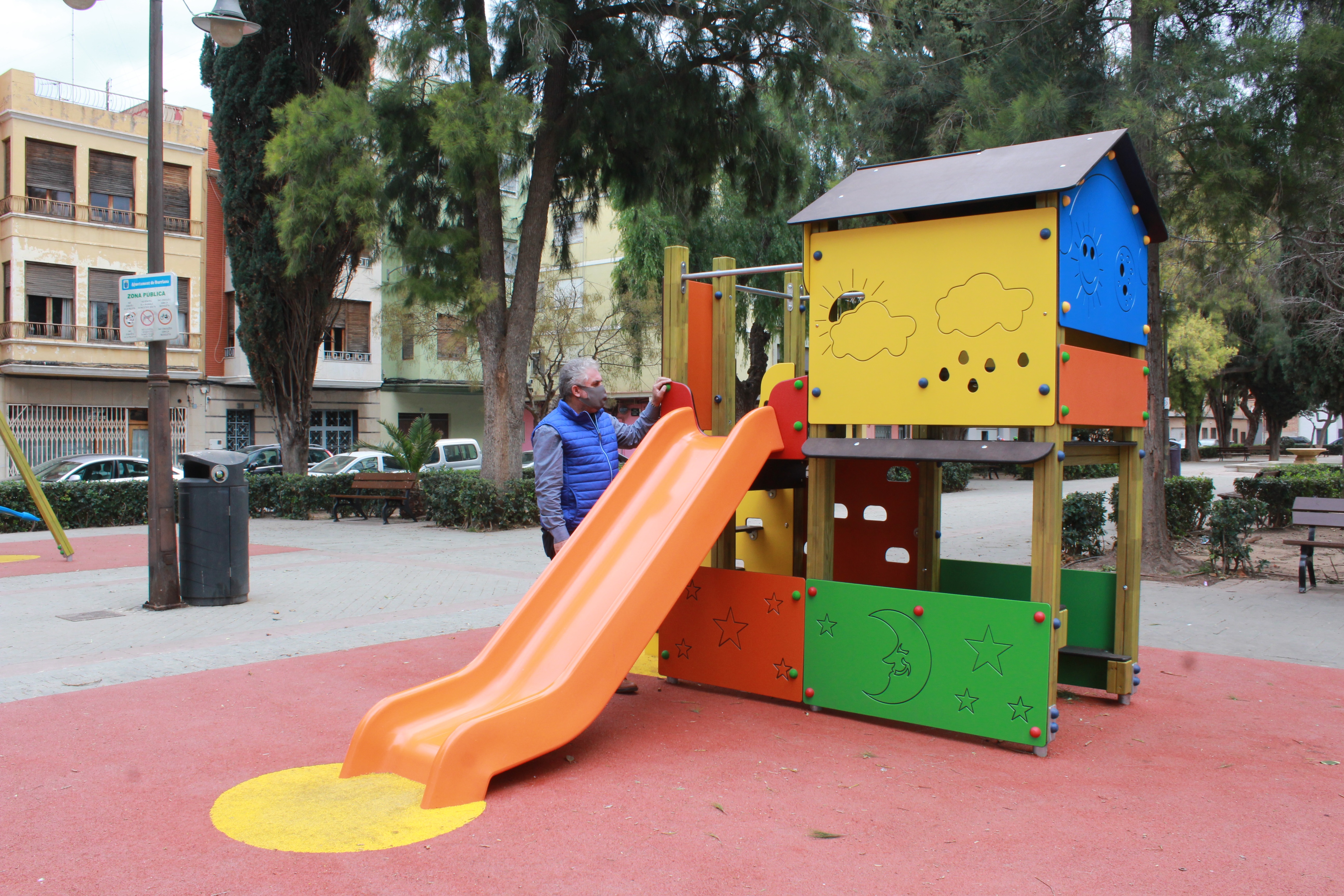 Borriana invierte 22.327 euros en la instalación de tres nuevas zonas de juegos infantiles 