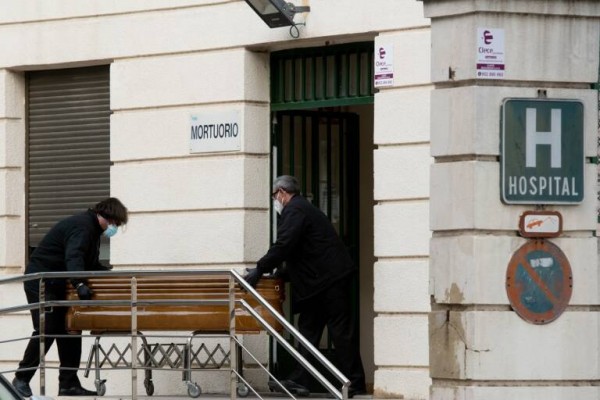 Alicante supera los 2.000 muertos por covid: 18 fallecidos más y 1.256 nuevos casos