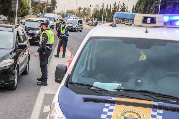Las multas caen a la mitad en el segundo fin de semana de cierre perimetral en Alicante
